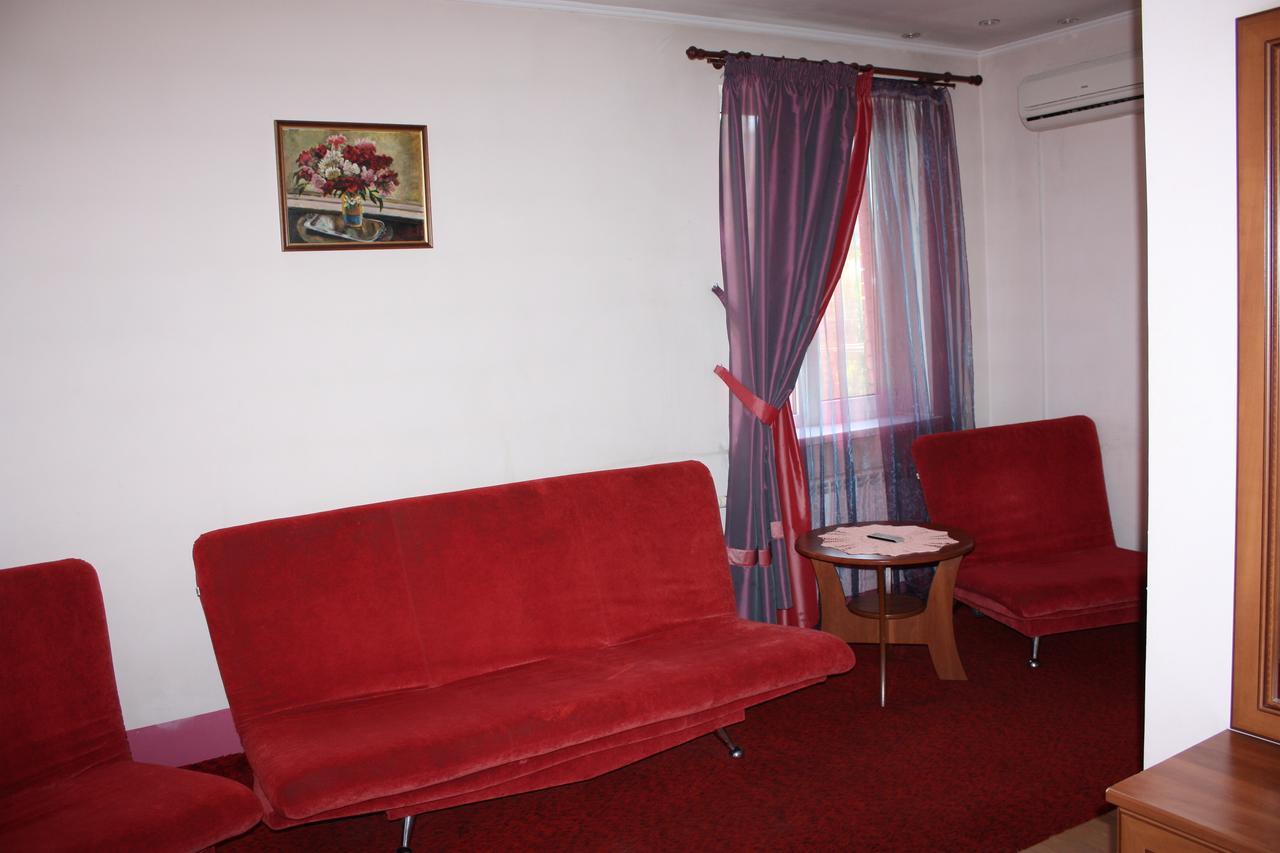 באקה Hotel Gostynnyi Dvir חדר תמונה