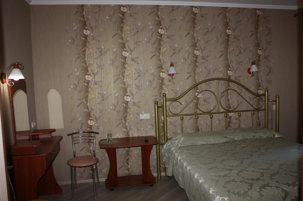 באקה Hotel Gostynnyi Dvir חדר תמונה