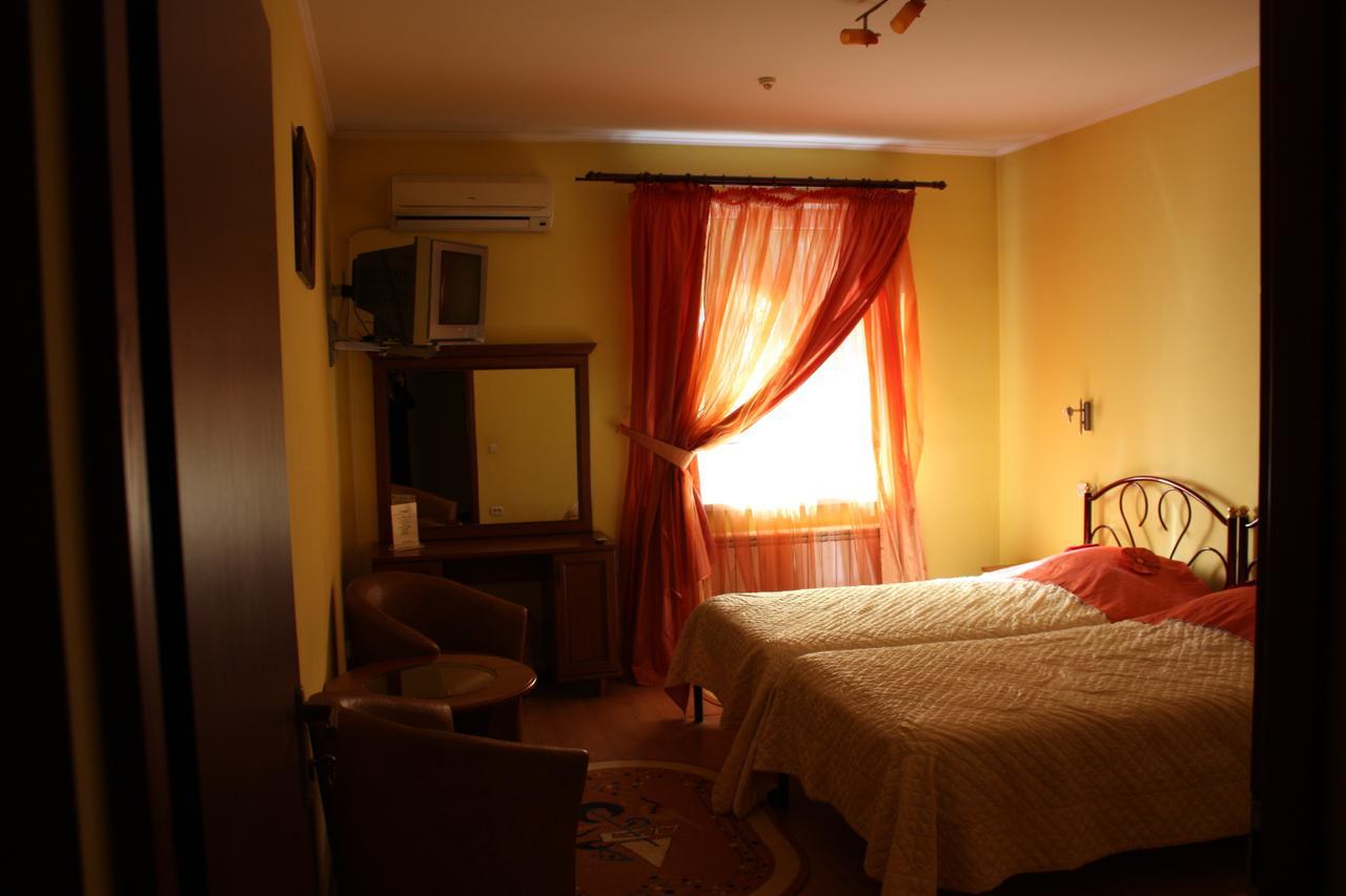 באקה Hotel Gostynnyi Dvir חדר תמונה